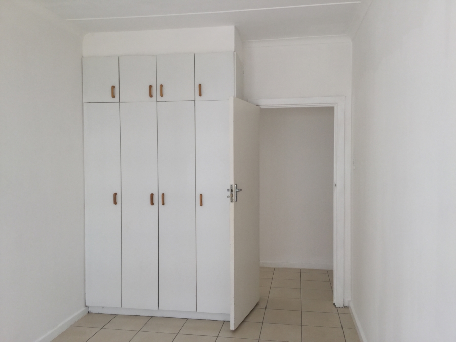 To Let 2 Bedroom Property for Rent in Summerstrand Eastern Cape